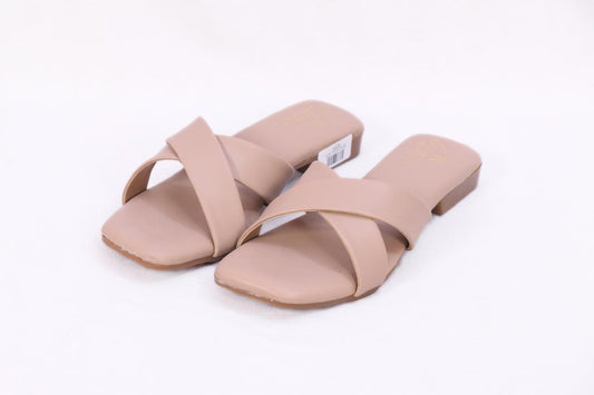Women flat sandal