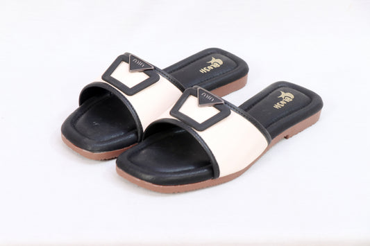 Women flat sandal